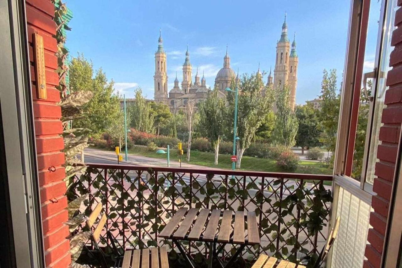 Front Views To El Pilar Comotucasa 사라고사 외부 사진
